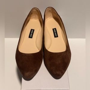Nine West Speakup Brown Suede Flats sz 6
